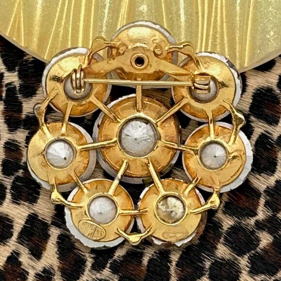 VINTAGE 1960s WEISS Goldtone Clear AB Rivoli Rhinestone Round Cluster Brooch Pin - Picture 2 of 2